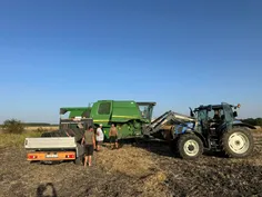 Mezőgazdasági gumiabroncs mentés: John Deere kombájn szervizelése a tarlón - 2024. szeptember 5.